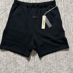 Essentials Short