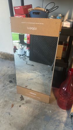 Mirrored medicine cabinet (brand new)