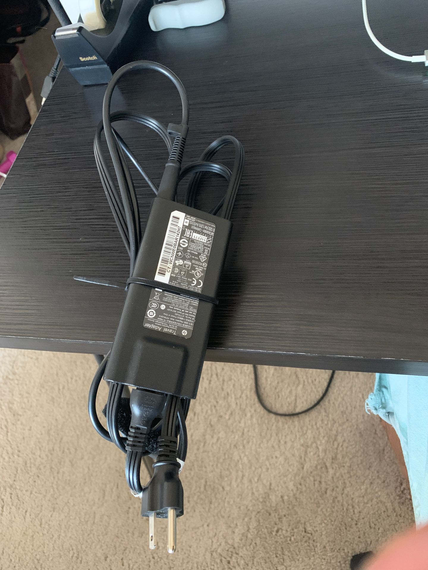 Hp travel adapter
