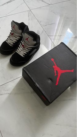 Jordan 5 Metallics reimagined- Size 9