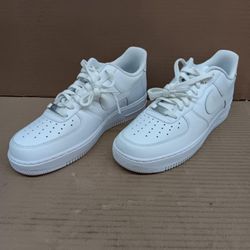 White Nike Air Forces