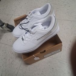 Old School Authentic Fila Sneaker