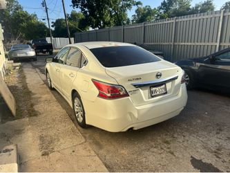 Nissan Altima 2015