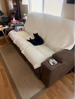 3 cushion remote lounge couch