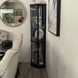 Corner Fancy Shelves