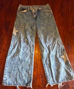 Old Navy Women's Medium "10 Wash Blue Denim Distressed Straight Leg Mid Rise Jeans