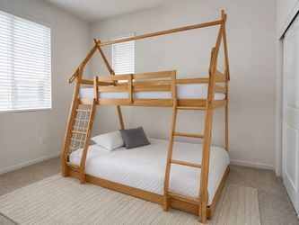 Twin over Queen BunkBed