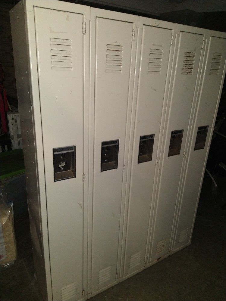MedArt Vintage Lockers