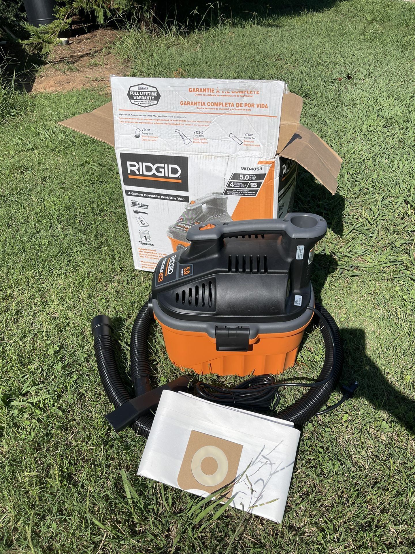 Ridgid 4 Gal. 5.0-Peak HP Portable Wet Dry Vac