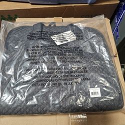 Vera Bradley Hanging Travel Bag. NEW IN BAG