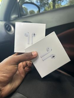 LIMITED DEAL Electronics Bluetooth 2nd Generation White Earbuds With MagSafe Charging