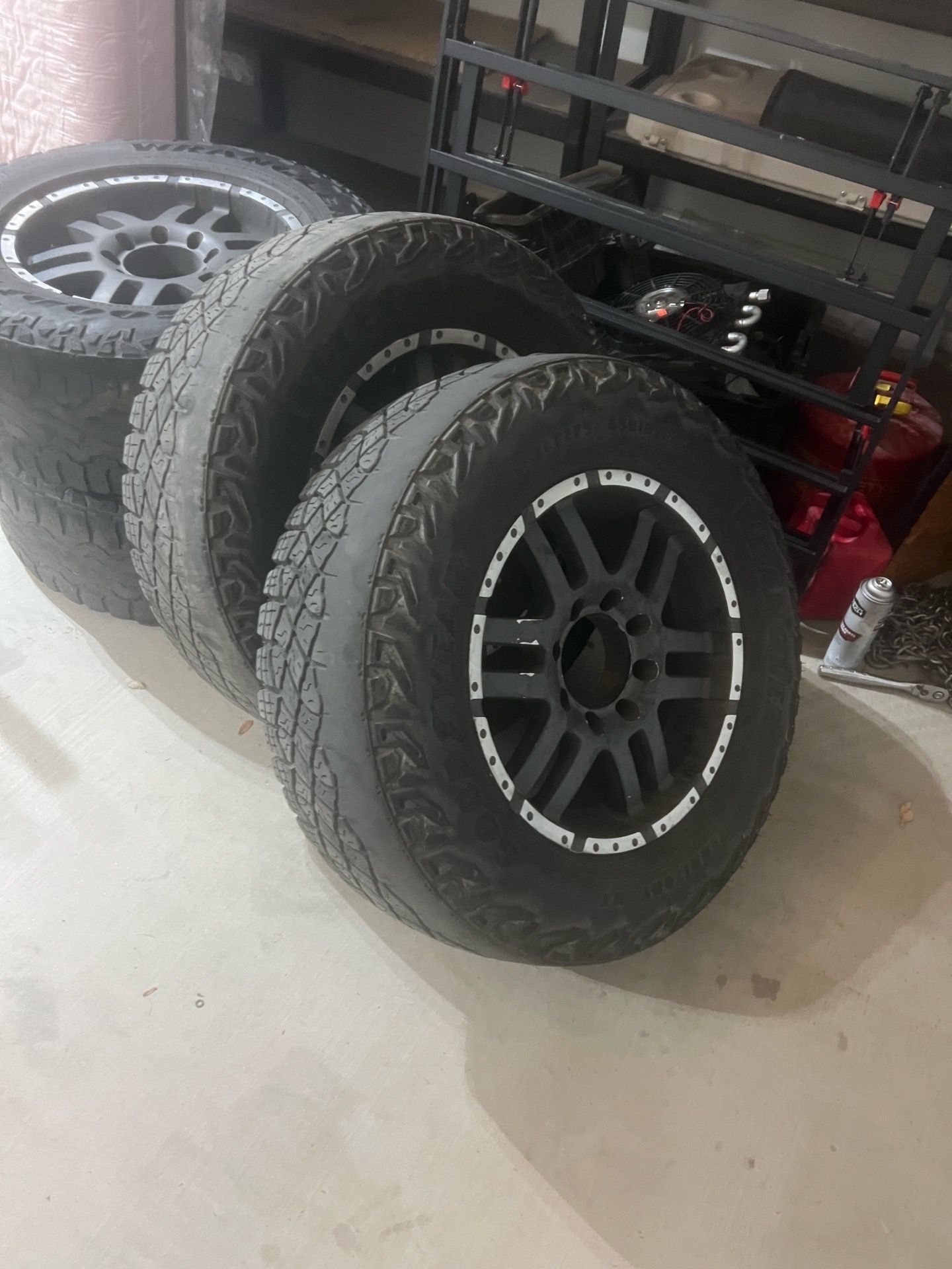 18 in Wheels 8x6.5