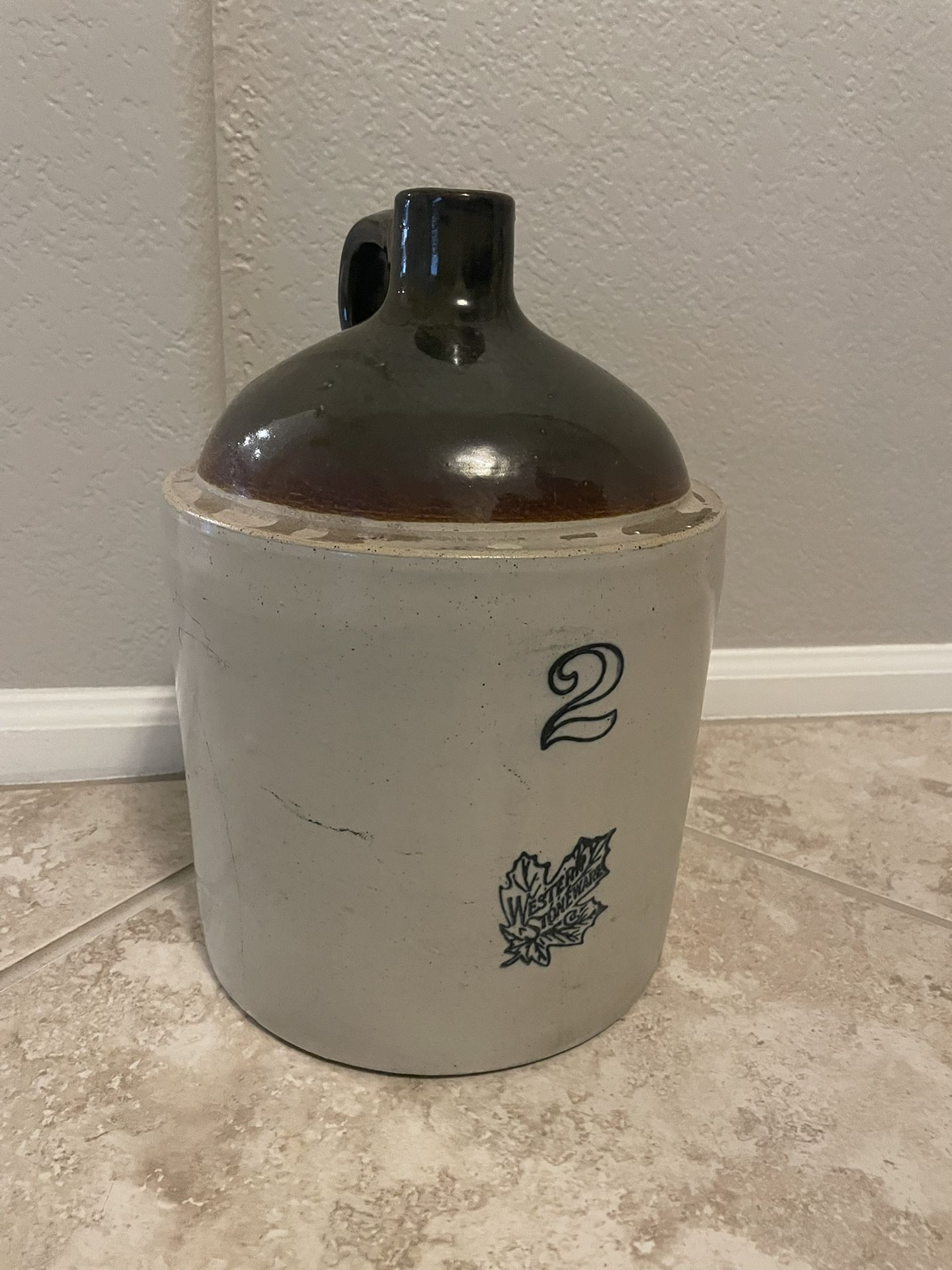Western Stoneware Antique Maple Leaf Pottery Jug 2 gallon