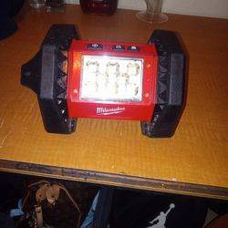 Milwaukee M18 Lamp 