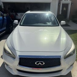 2015 Infiniti Q50