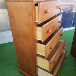 Se Vende Cajonera De 5 Cajones  Medidas De Frente 32× 17 × 50 De Altura  $ 80