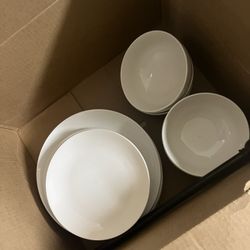 Plates & Bowls