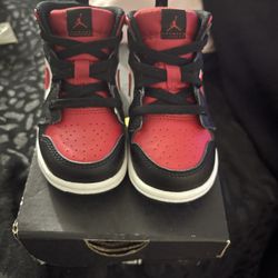 Jordan 1 Mid Sz 6c