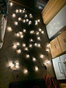 Outdoor patio string lights, 100 feet preowned