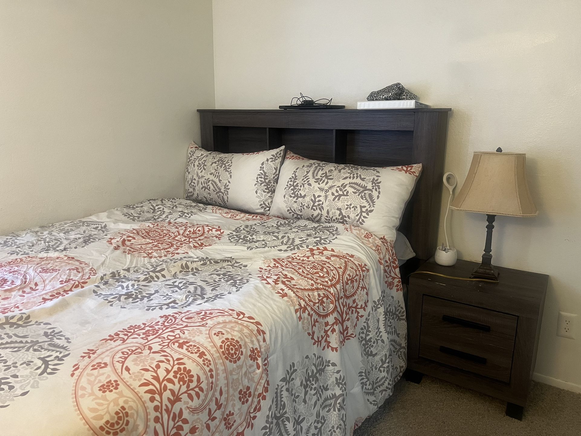 Queen Bedroom Set with Mattress – Complete Package