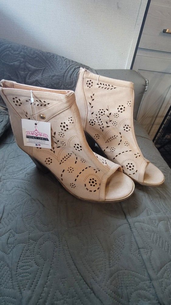 Ankle Boots W/Back Zipper (New)