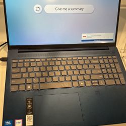 Lenovo Intel Corre 7 , 16GB Store 1 Tb Ssd Windows 11