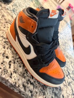 Boys Jordan shoes size 2y