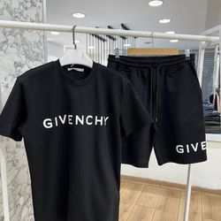 Givenchy Set  New Season Any Colors 