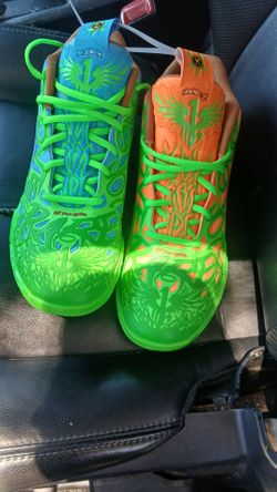 *Size 9* Lamelo ball x Puma, Teenage Mutant Ninja turtles.(Michaelangelo x Leonardo)