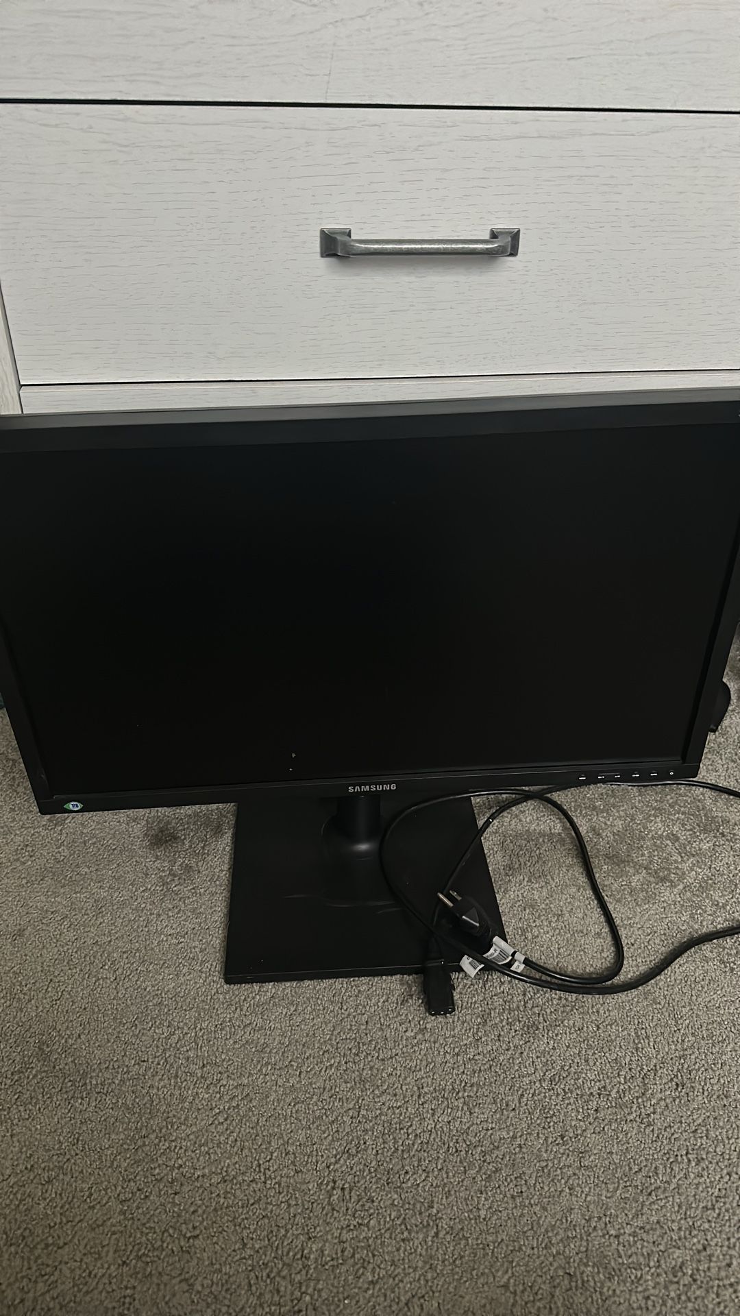 Samsung Computer Monitor 24”