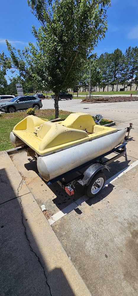 Paddle Pontoon With Trailer