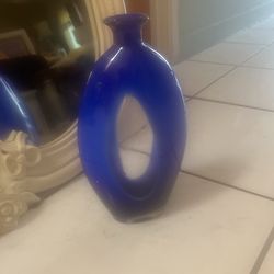 Beautiful Cobalt Blue vintage glass vase
