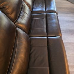 Electric recliner couch