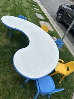 Lakeshore heavy duty school table with 10 chairs