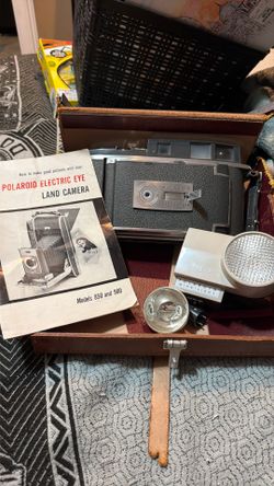 Polaroid electronic eye land camera