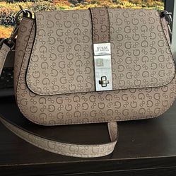 Guess Rose Pink Purse 
