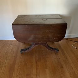 Mahogany  Drop Leaf Table Needs Refinishing
