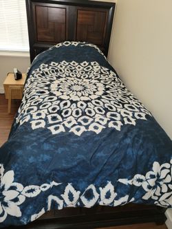 Twin bed