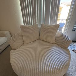 Round Swivel Accent Chair 