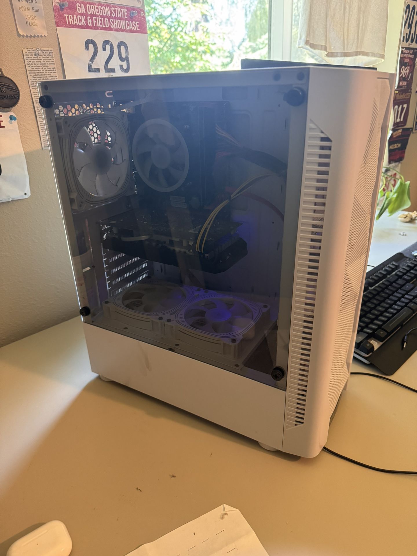 Stgaubron PC Desktop