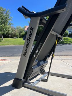 NordicTrack Elite 1000 Treadmill w/ 10" HD Touchscreen