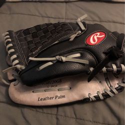 Rawlings Softball Glove 12” Lefty