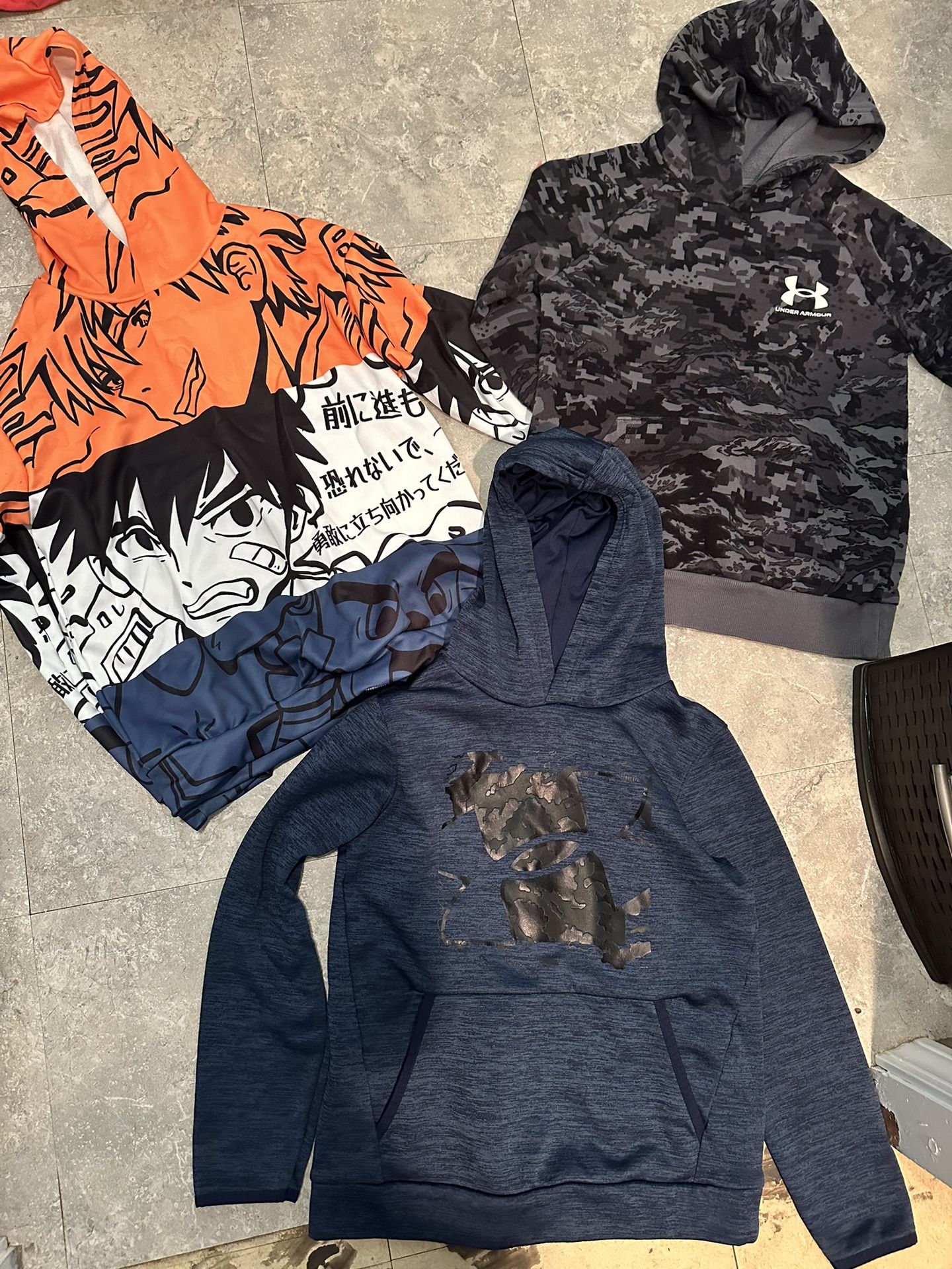 Boys Hoodies Sweatshirts Anime Under Amour Size Medium 8
