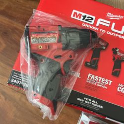 M12 Fuel 1/2 Hammer Drill/driver