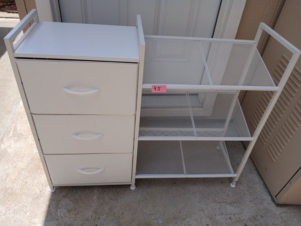 Beautiful Shoe rack and fabric drawer storage.