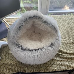 Pet Nest  Faux Fur Arctic Gray Calming