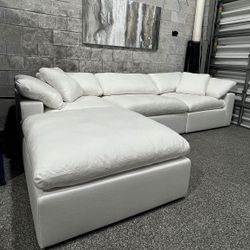White Cloud Sectional (Brand New)