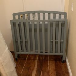 Baby Crib 
