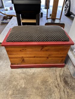 Custom Craftsman Cedar Chest With Upholstered Top