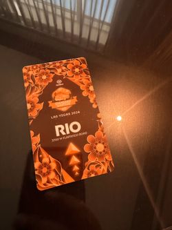 EDC SUNDAY RIO SHUTTLE  2x passes